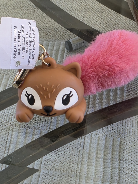 Bath & Body Works Accessories - BATH & BODY WORKS SQUIRREL FUZZY PINK TAIL POCKETBAC HOLDER SLEEVE SANITIZER